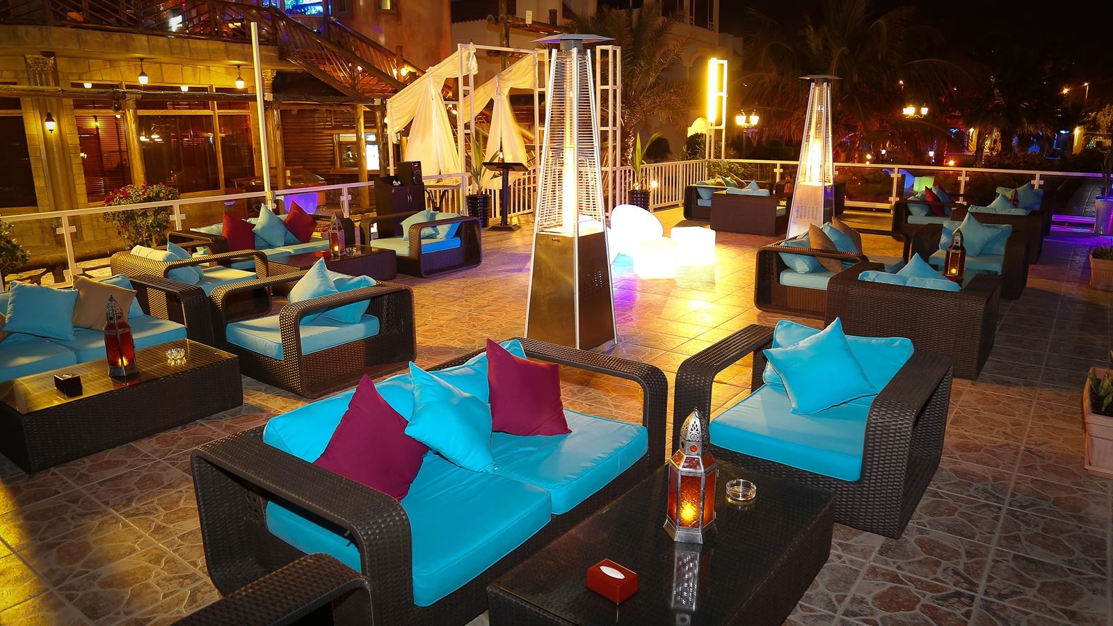 bars-snoopy-lounge