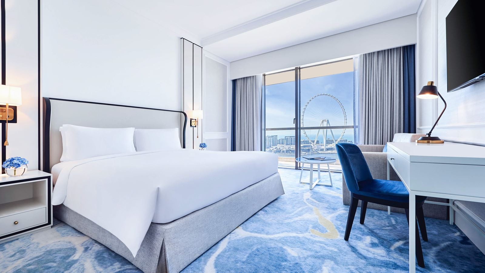 rooms-club-room
