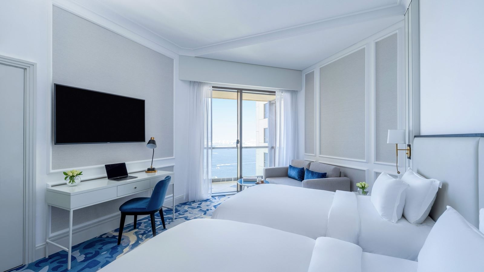 rooms-superior-family-room