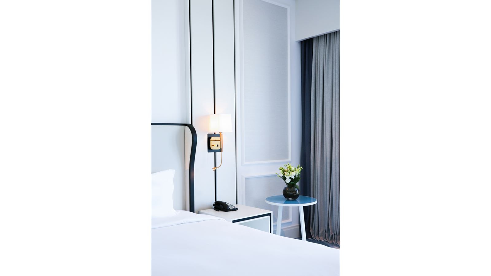 rooms-club-room
