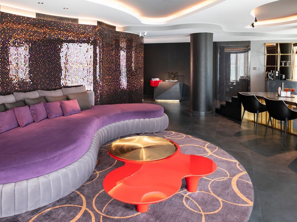 rooms-fantastic-suite