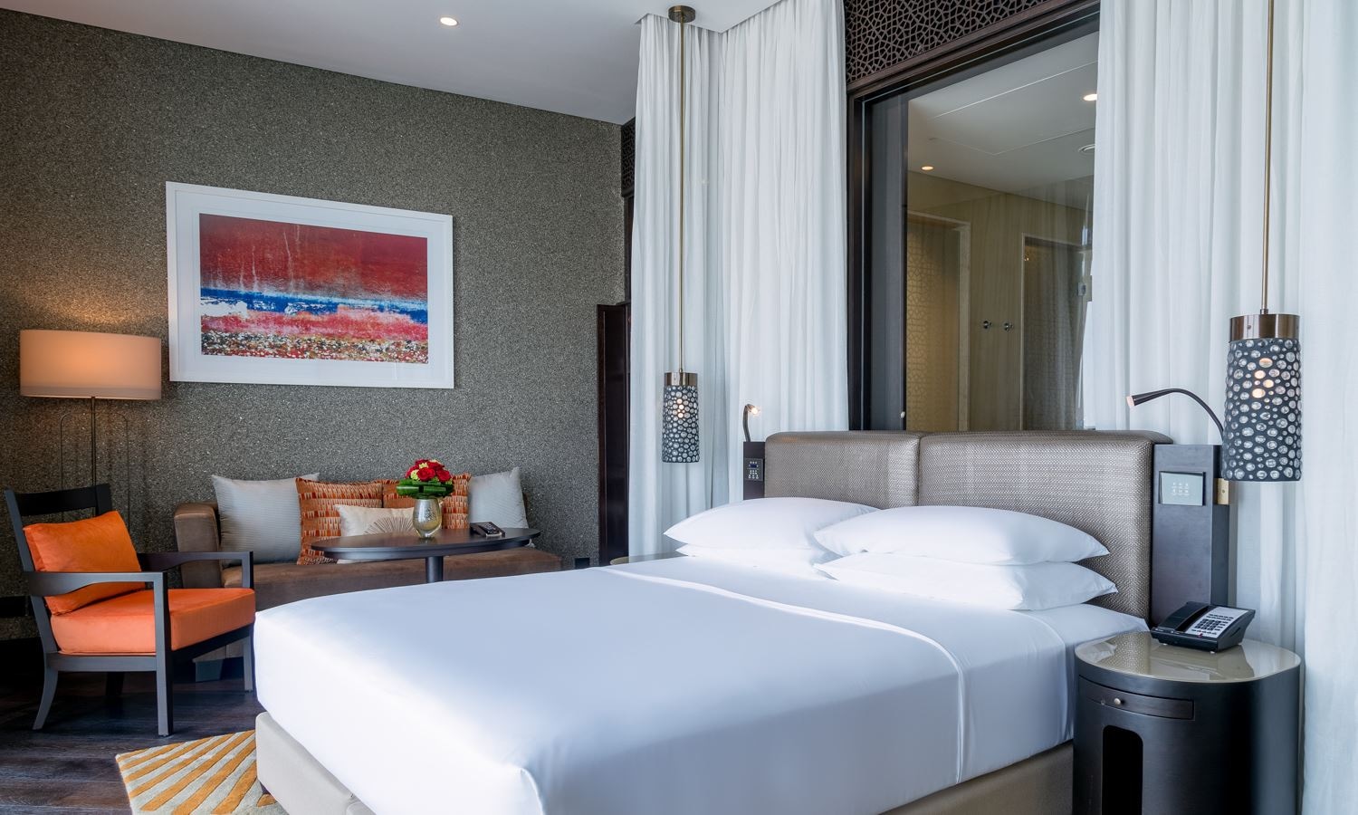 rooms-king-bed