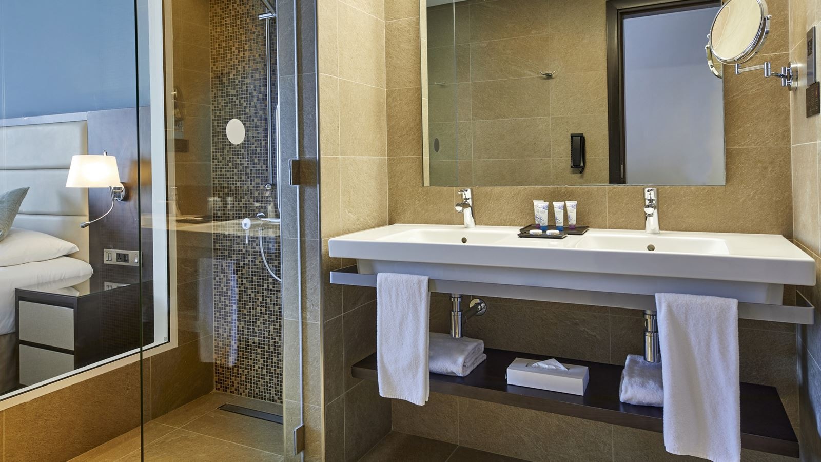 rooms-double-room