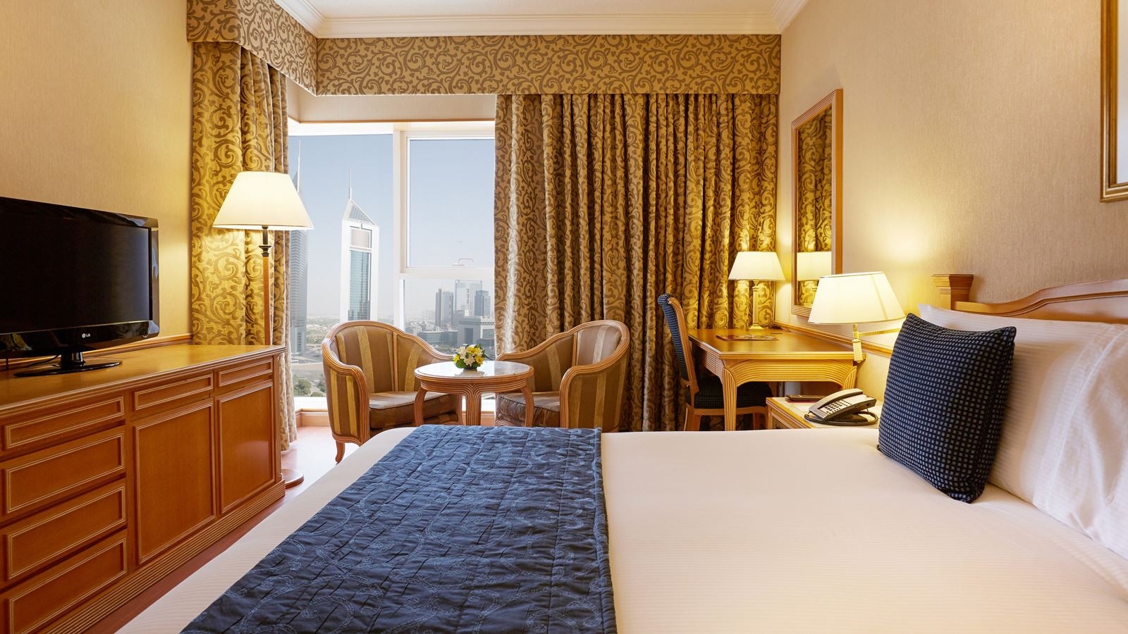rooms-standard-room-sheikh-zayed-road-view