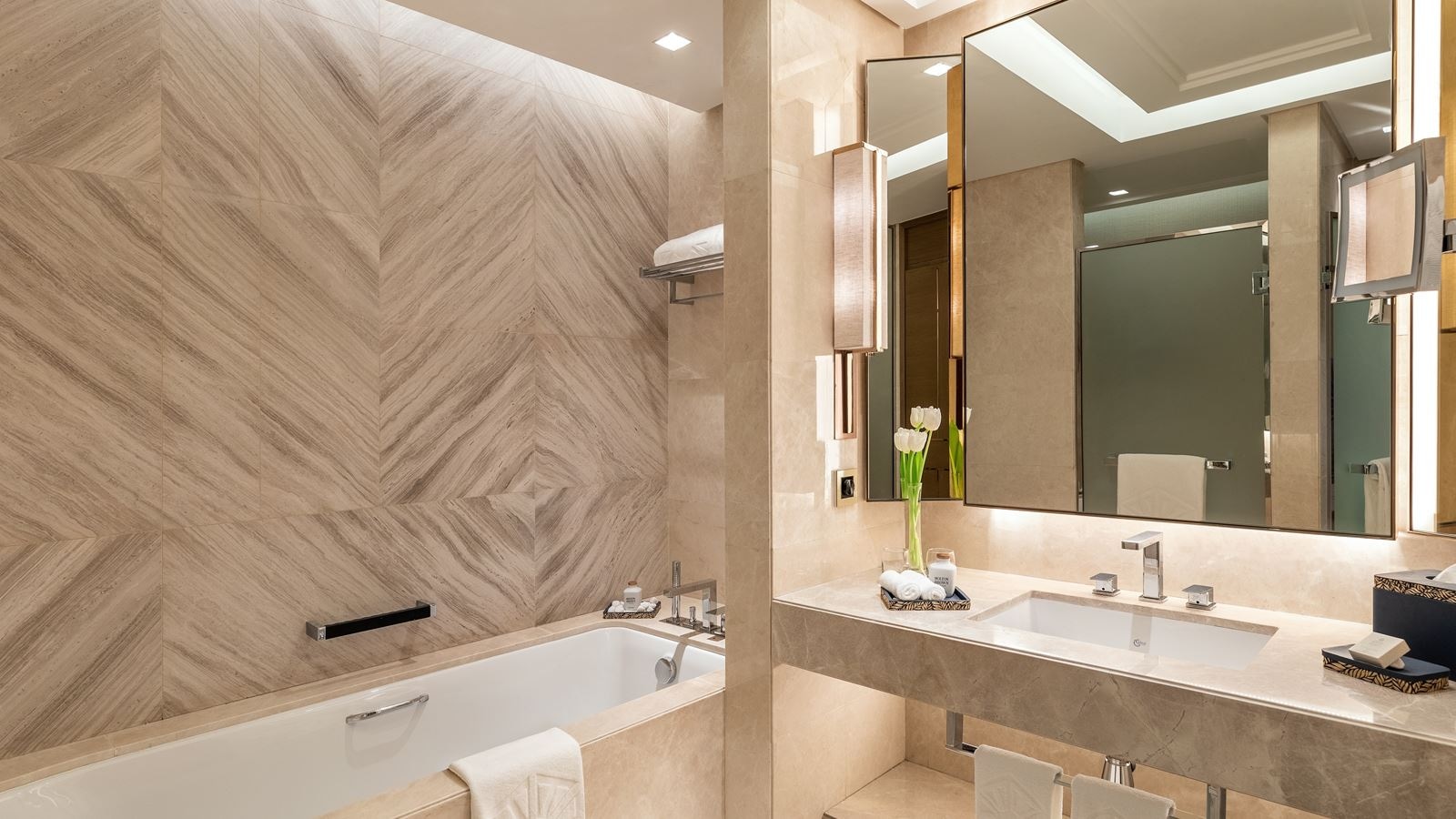 rooms-luxury-sea-view-room