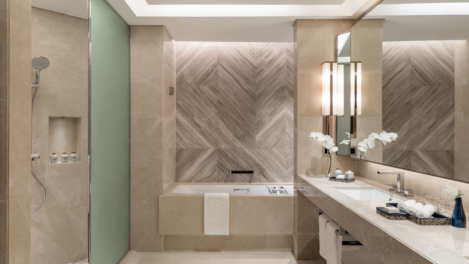 rooms-luxury-family-palm-sea-view-room