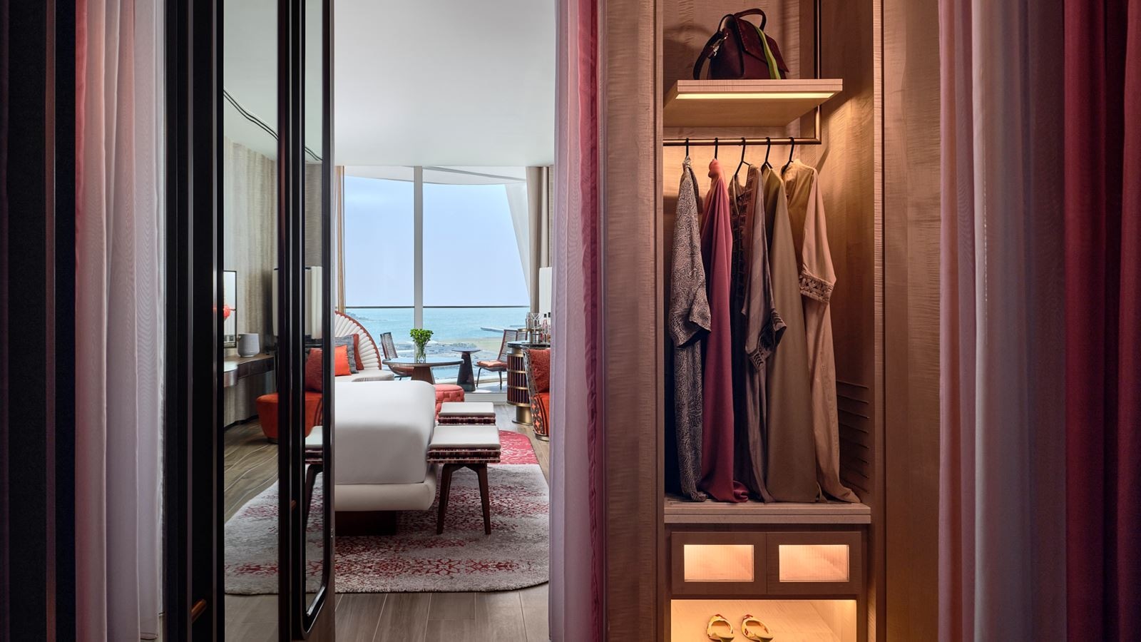 rooms-family-room