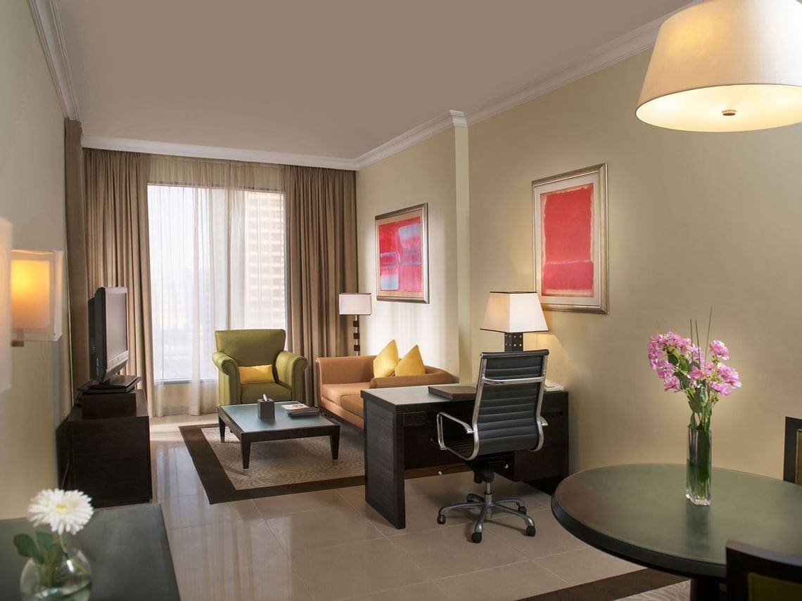 rooms-one-bedroom-apartment-city-view
