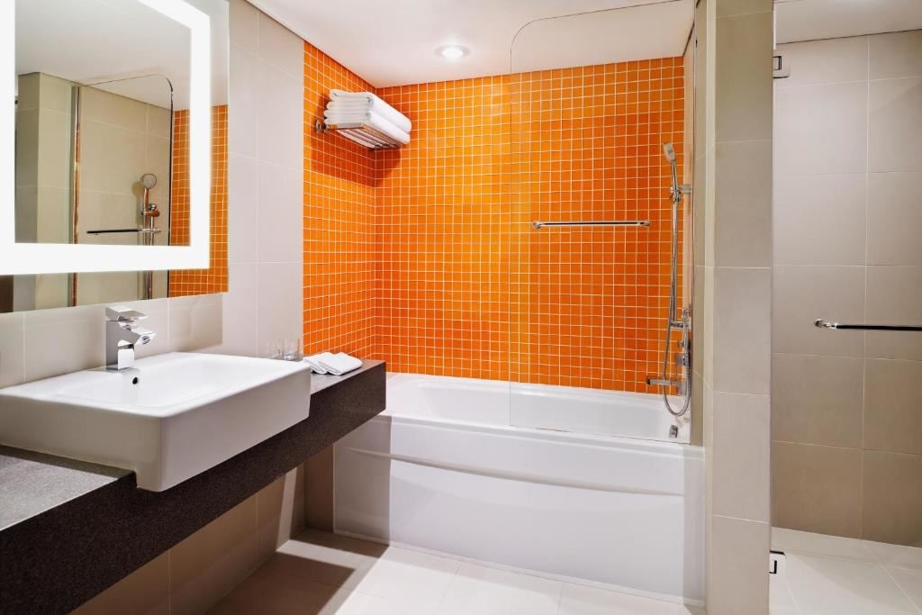 rooms-1-broom-suite