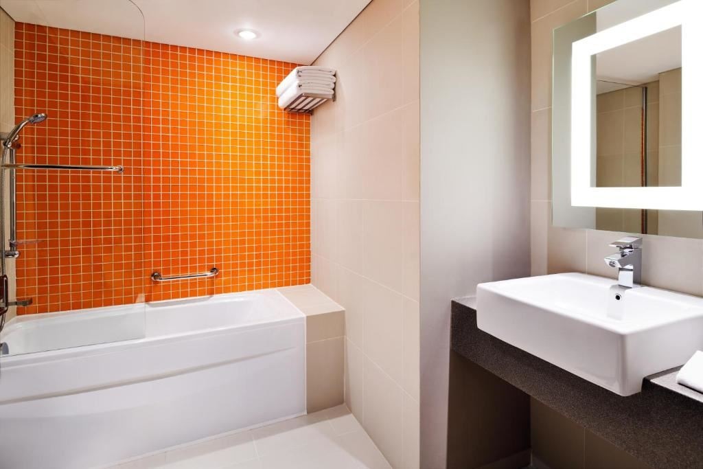 rooms-3-broom-suite