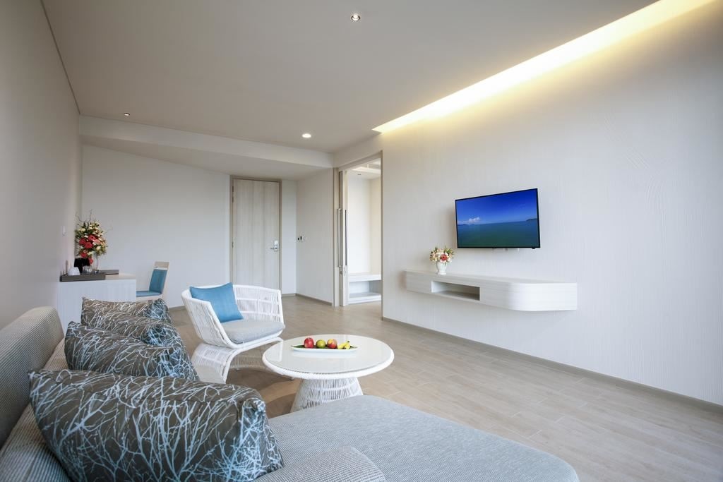 rooms-deluxe-suite