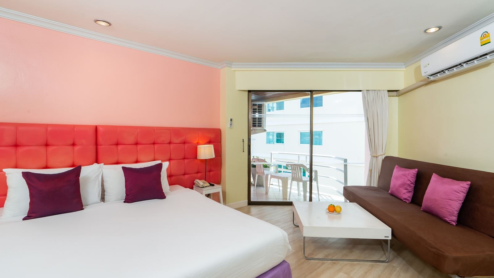 rooms-superior-room