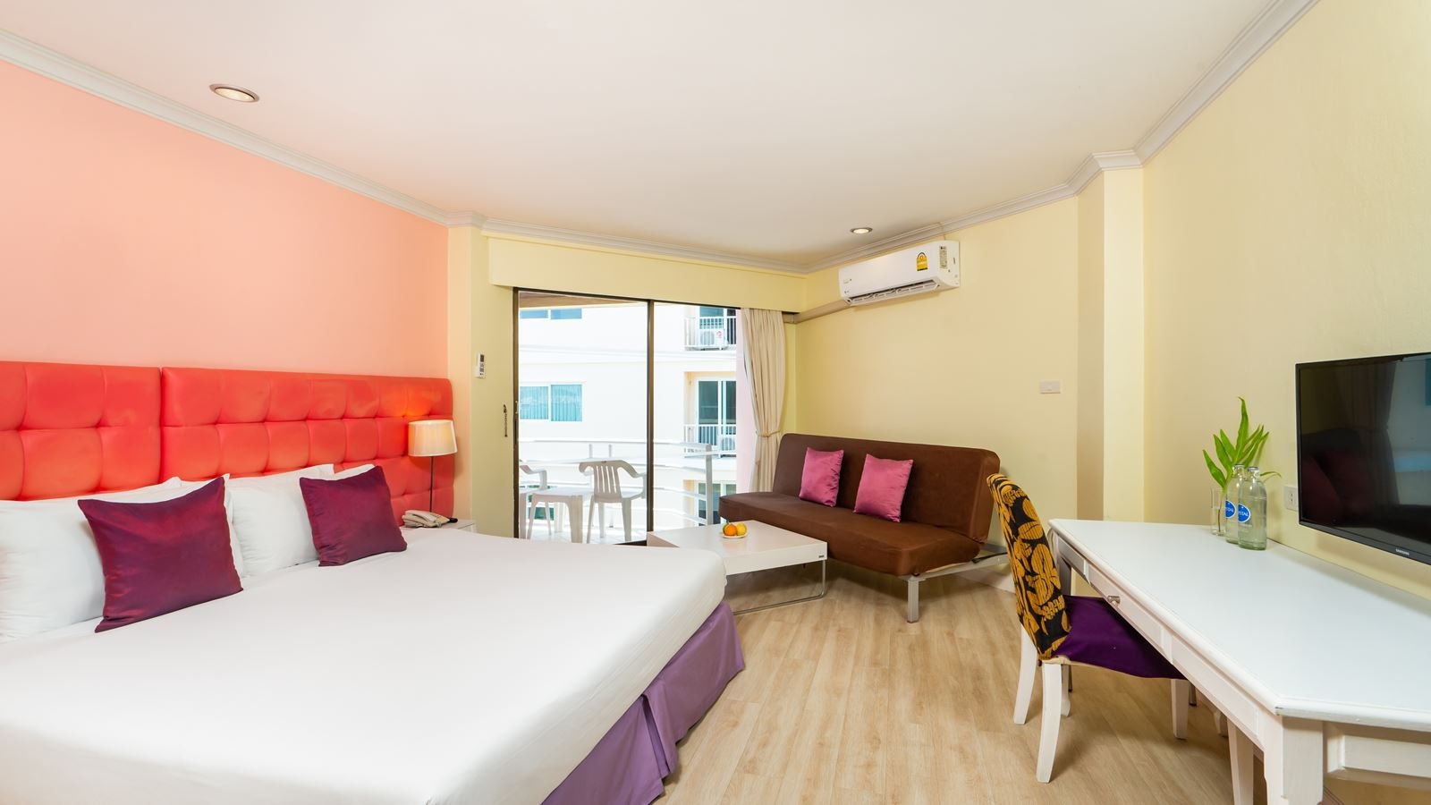 rooms-superior-room