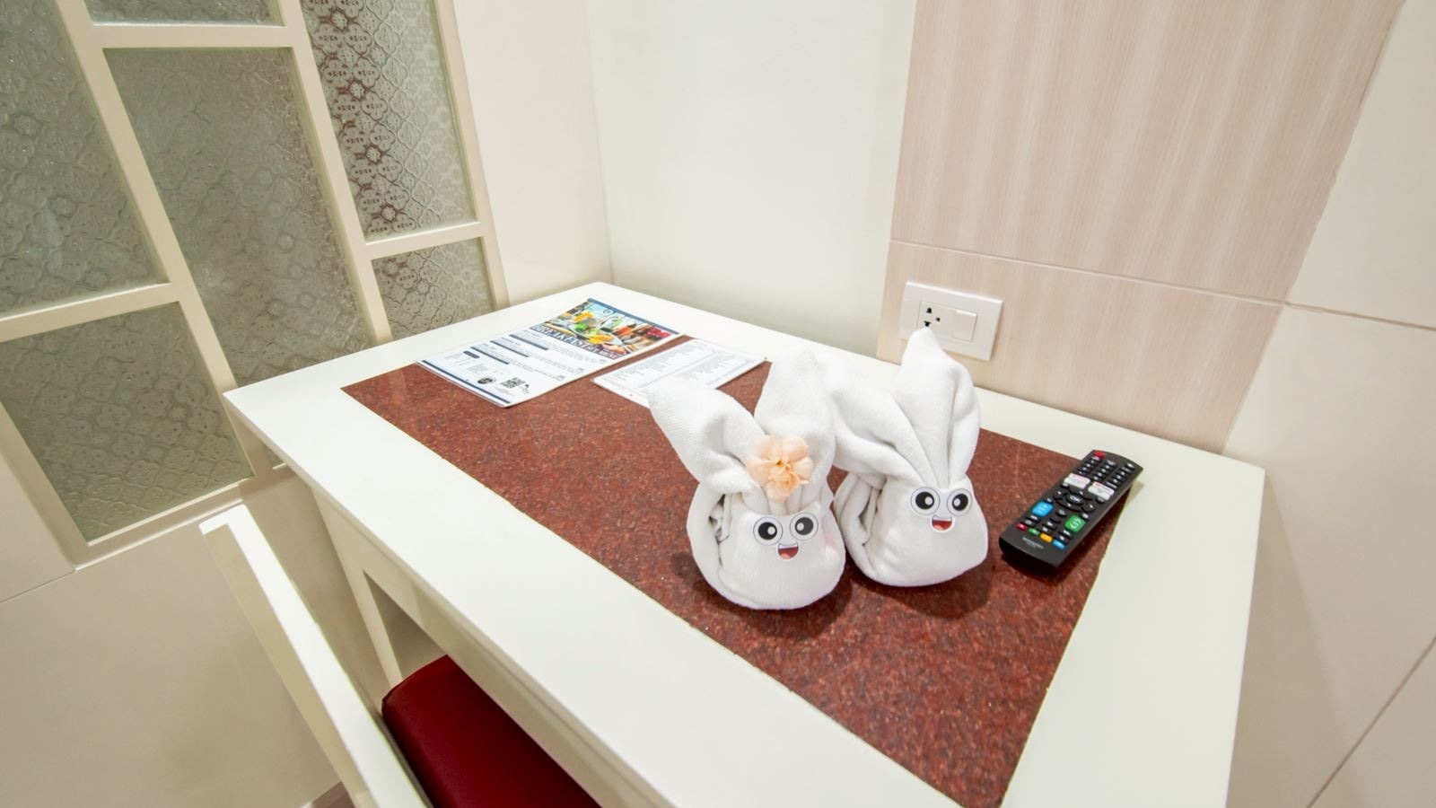 rooms-deluxe-bungalow-premium