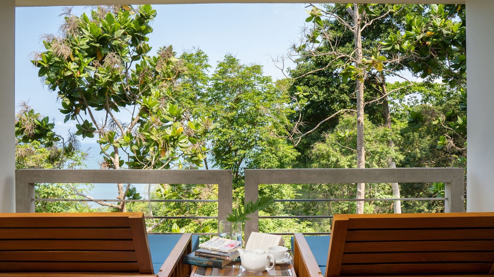 rooms-deluxe-clifftop