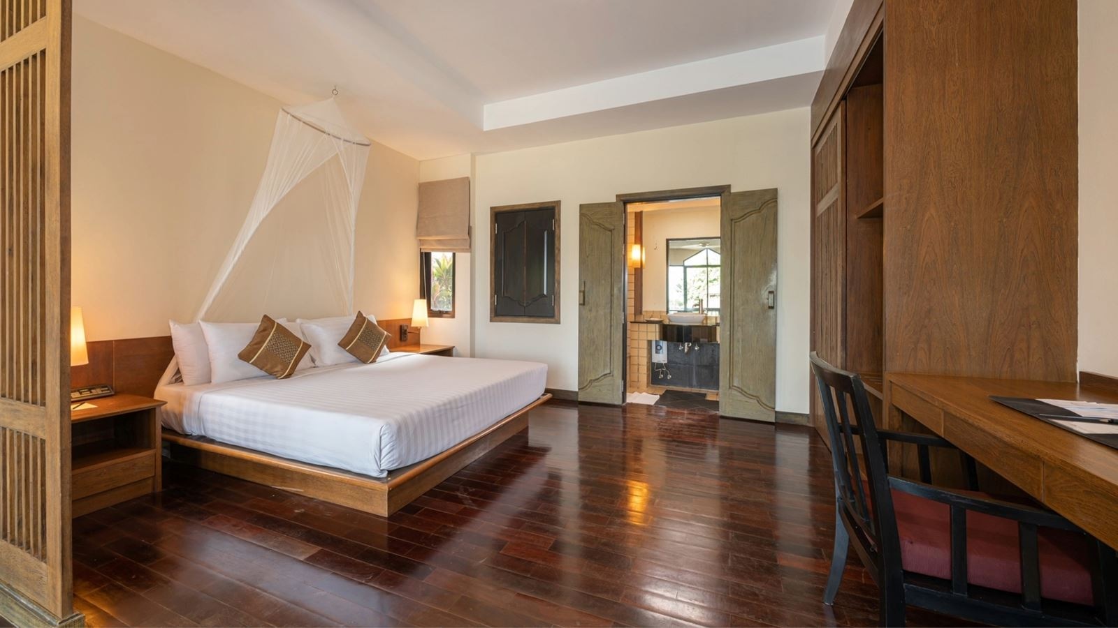 rooms-poolside-villa-double-bed