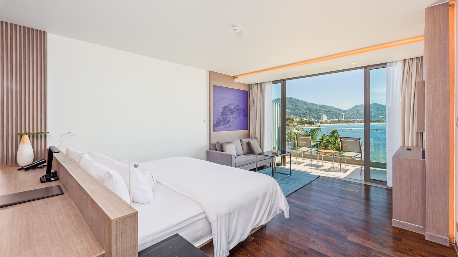 rooms-ocean-comfy
