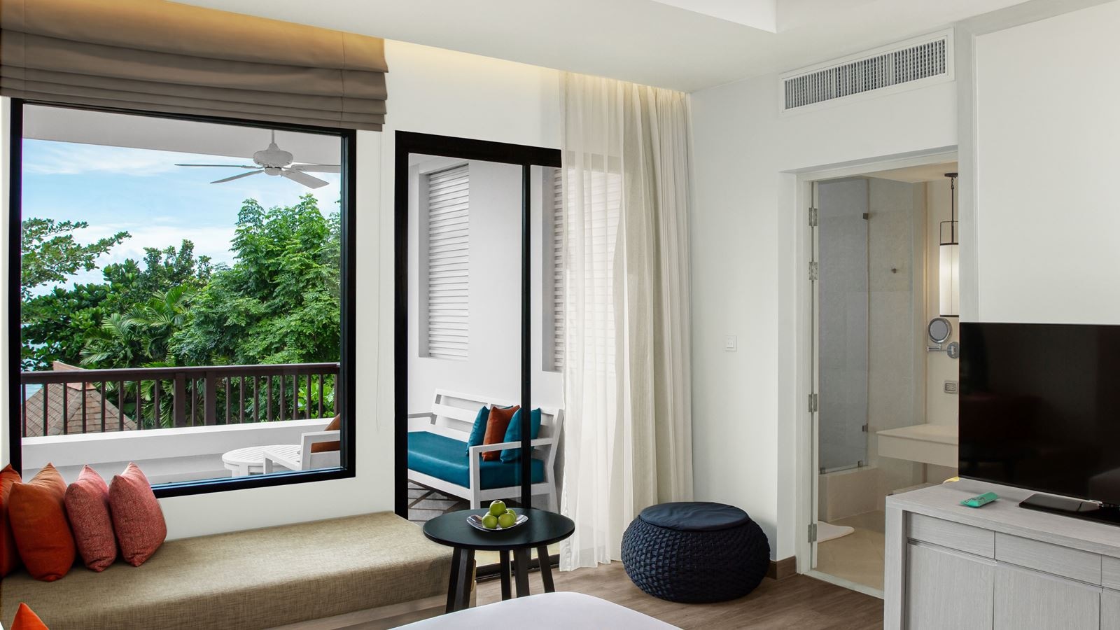 rooms-avani-room