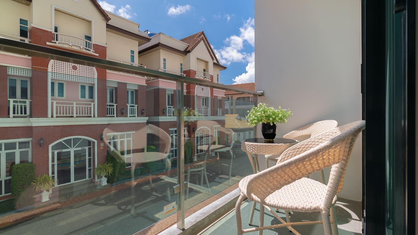 rooms-one-bedroom-deluxe