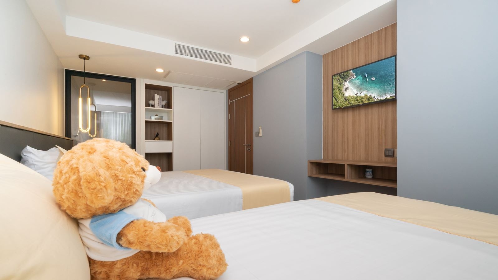 rooms-junior-triple-suite