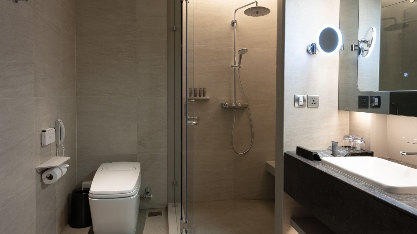 rooms-space-premium