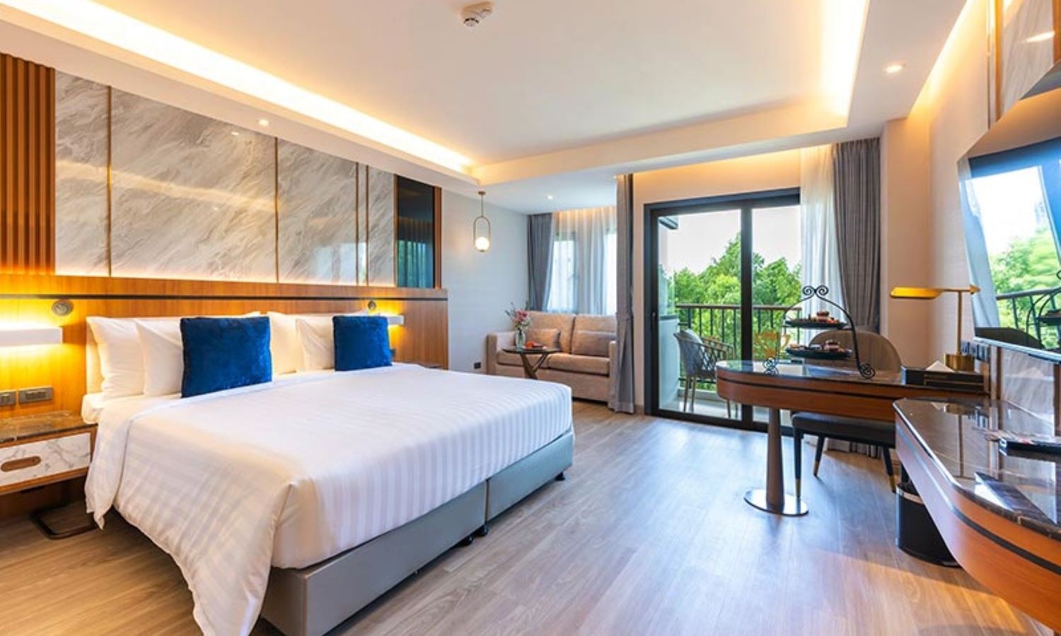 rooms-superior-room