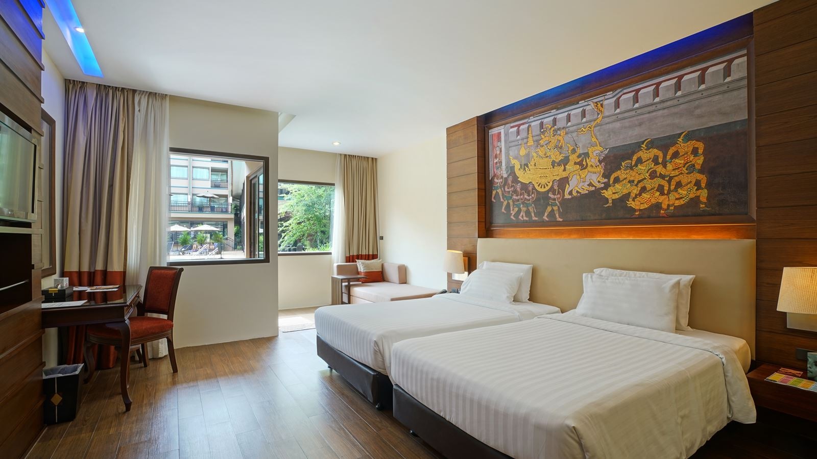 rooms-deluxe-pool-view