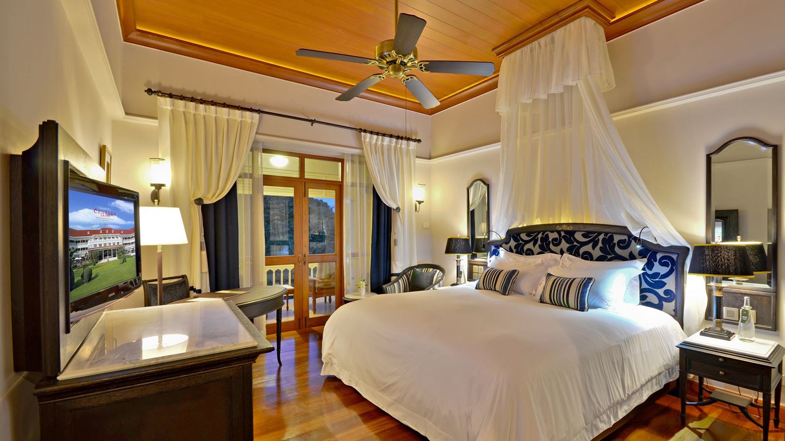 rooms-deluxe-room