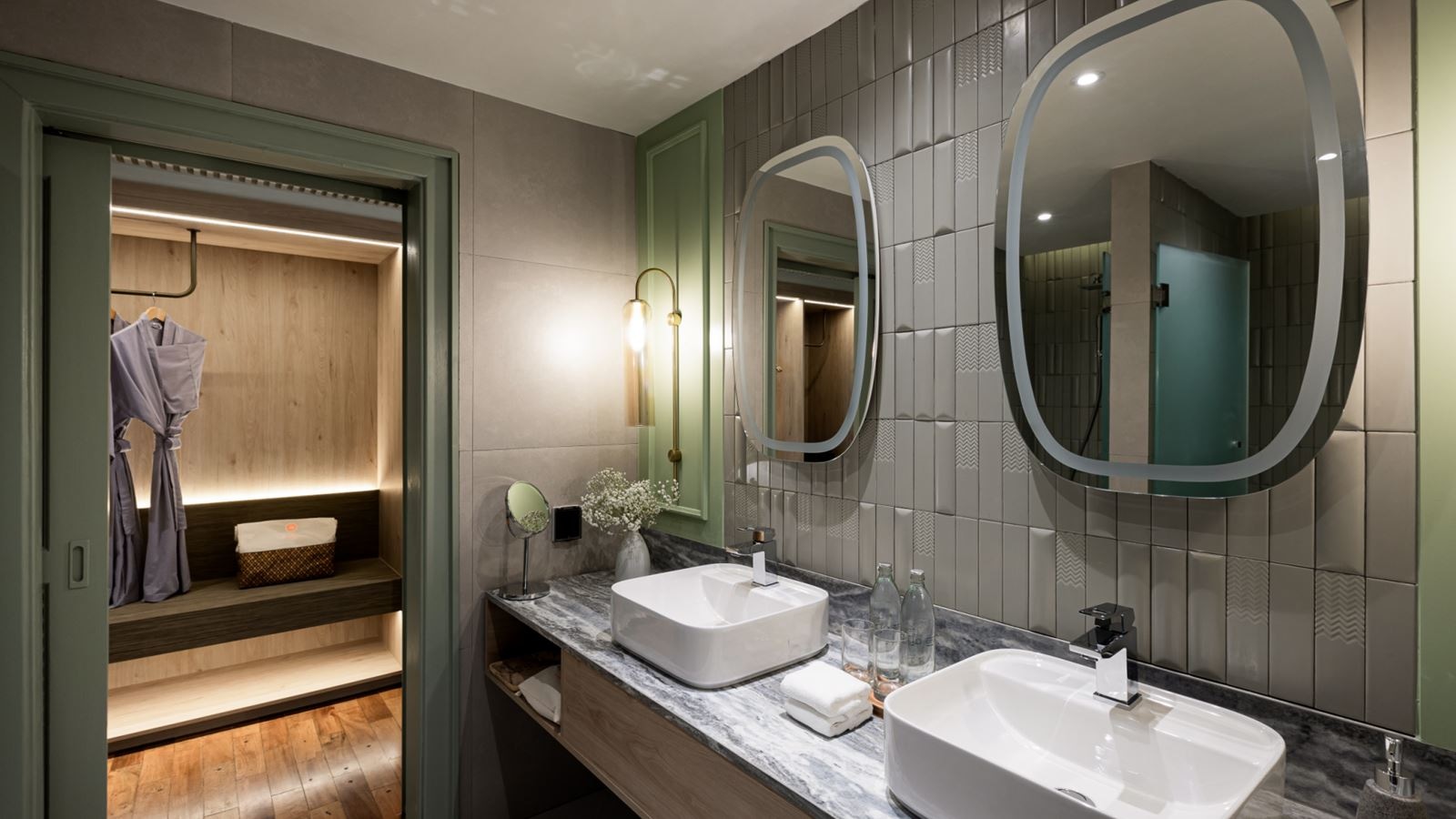 rooms-deluxe-room
