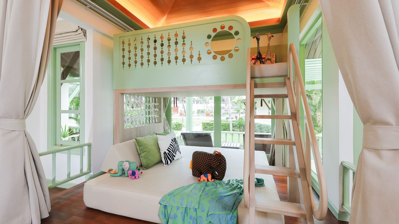 rooms-family-villa