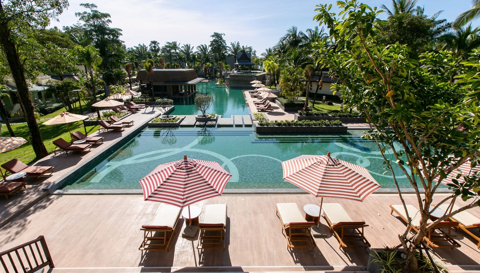 pools-outdoor-pool