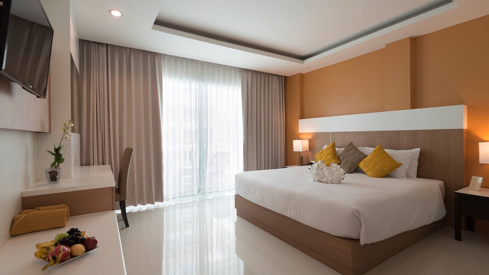 rooms-deluxe-room