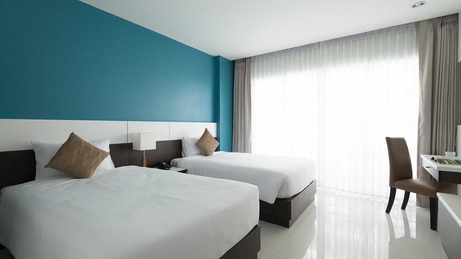 rooms-superior-room