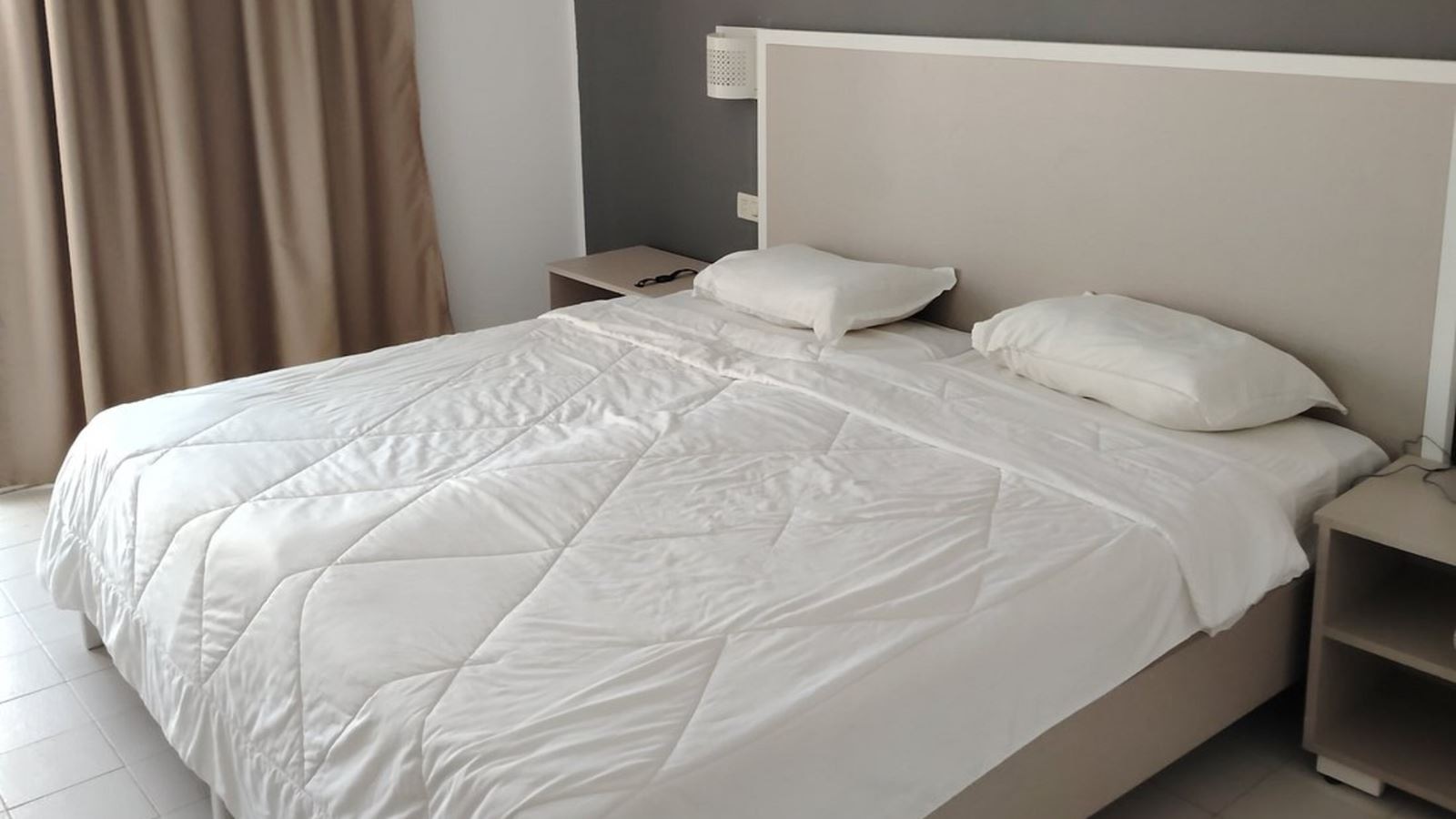 rooms-room-sea-view-single