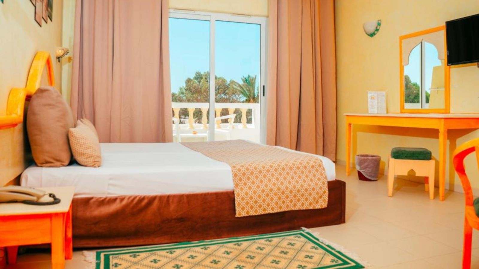 rooms-economy-room