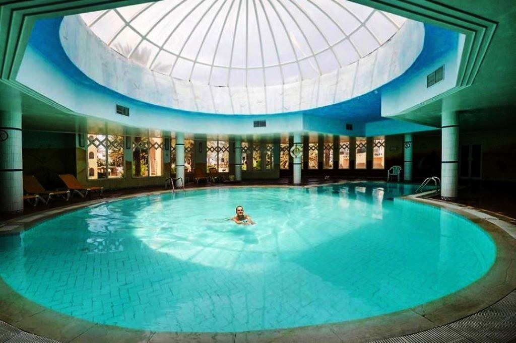 pools-indoor-pool