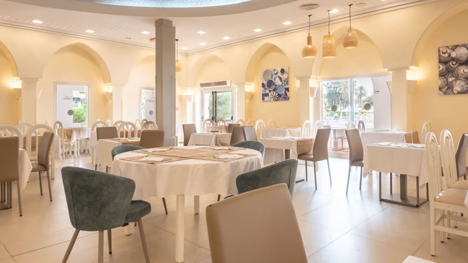 restaurants-restaurants