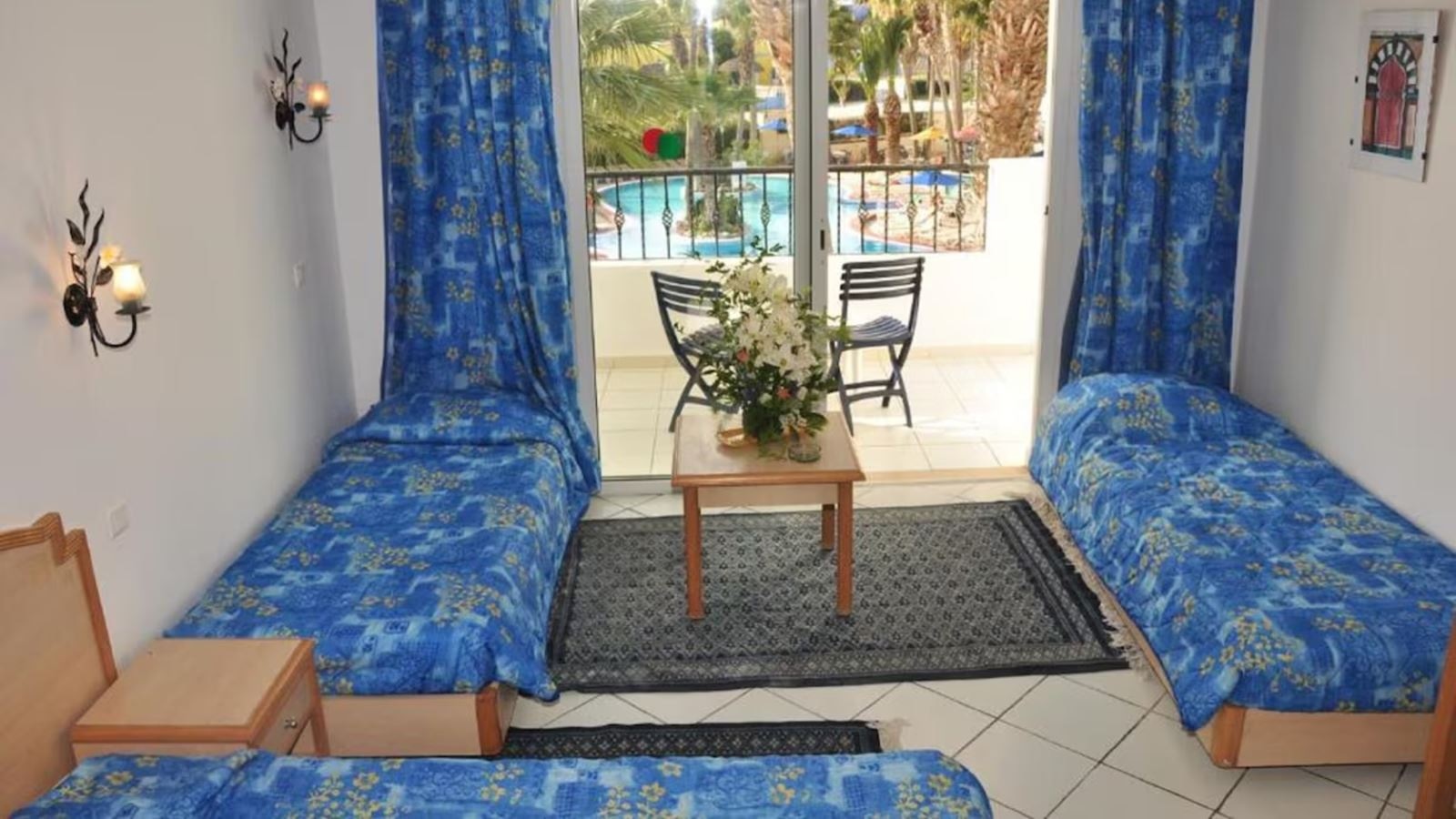 rooms-quadruple-room