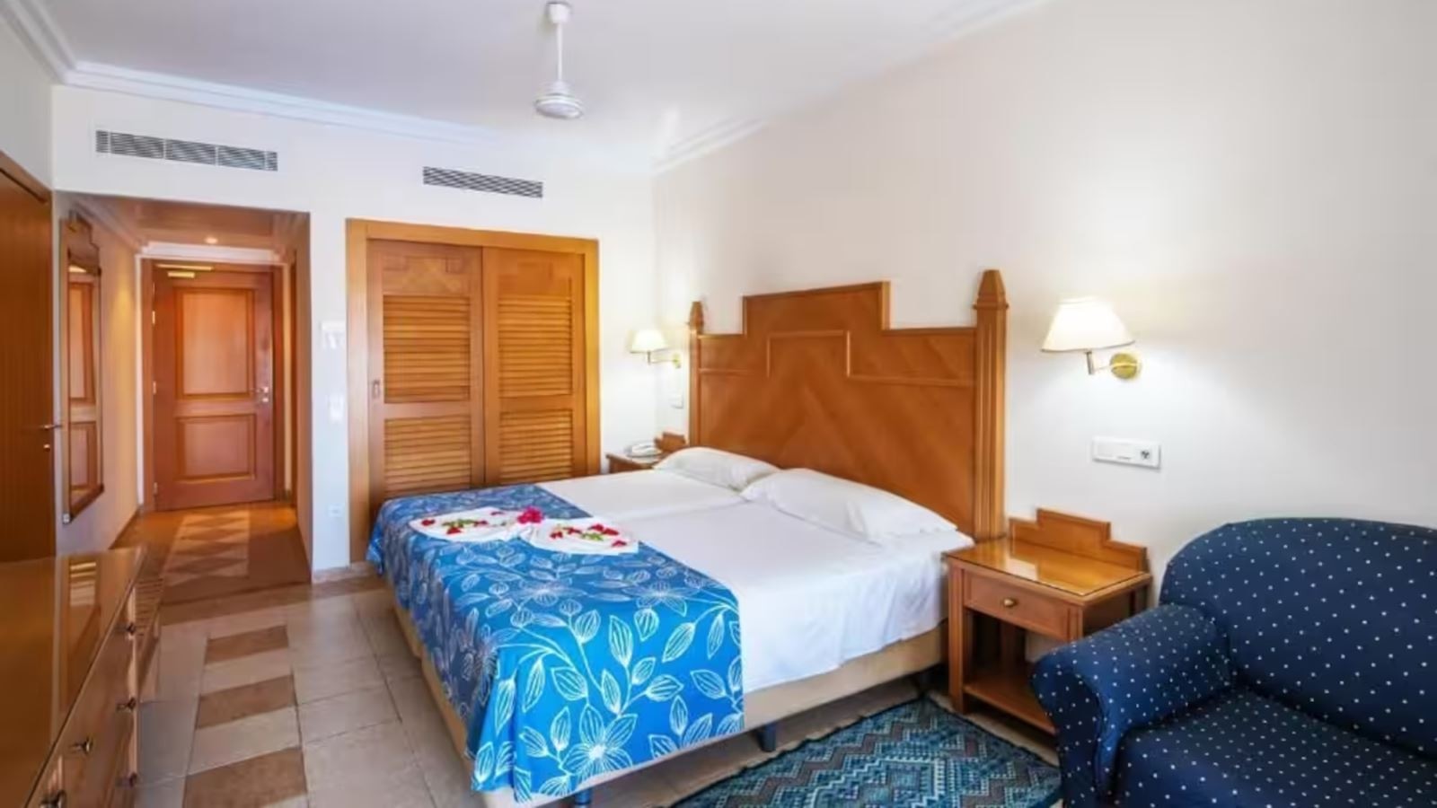 rooms-standard-room-gardenview