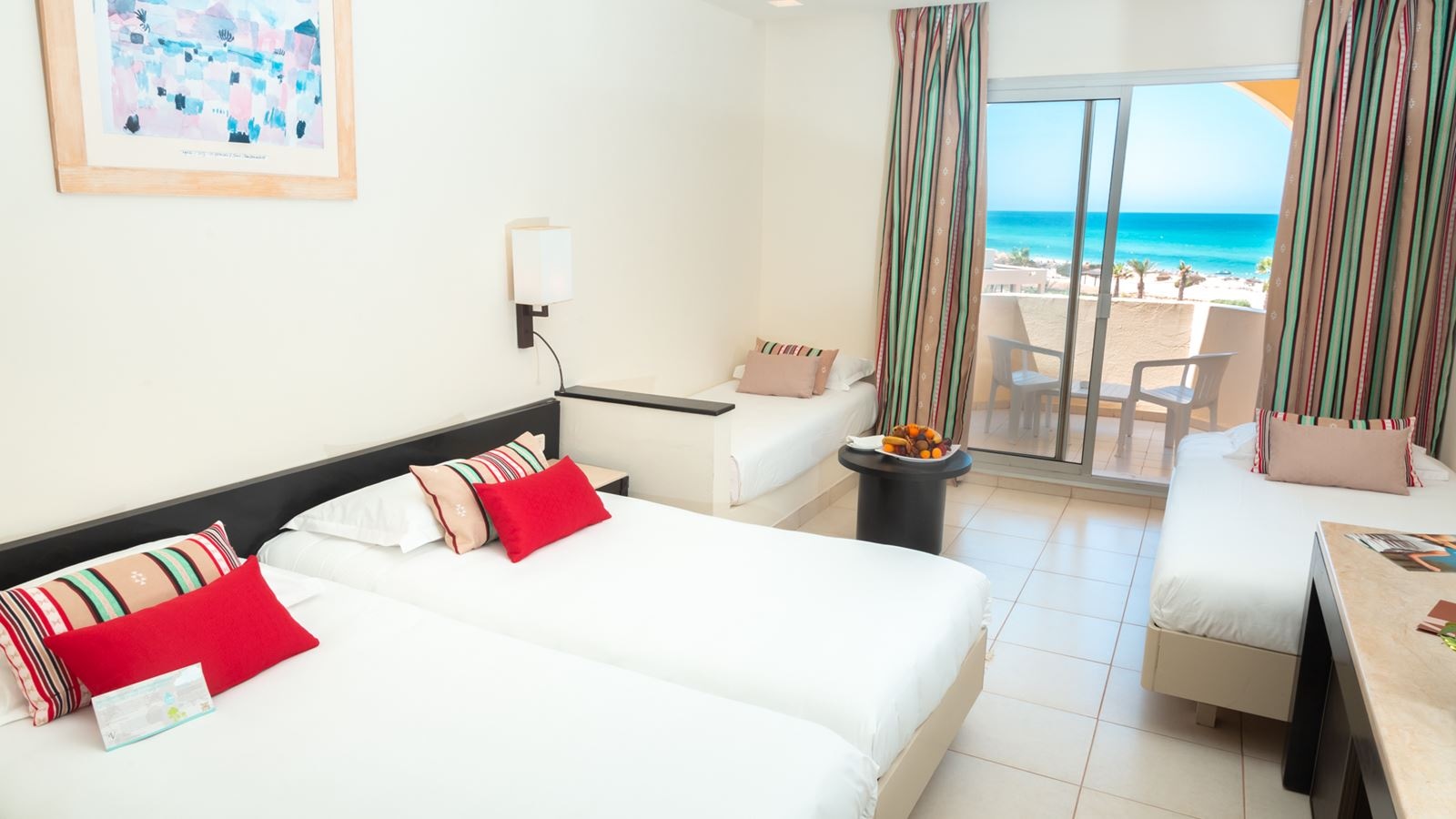 rooms-room-double-seaview