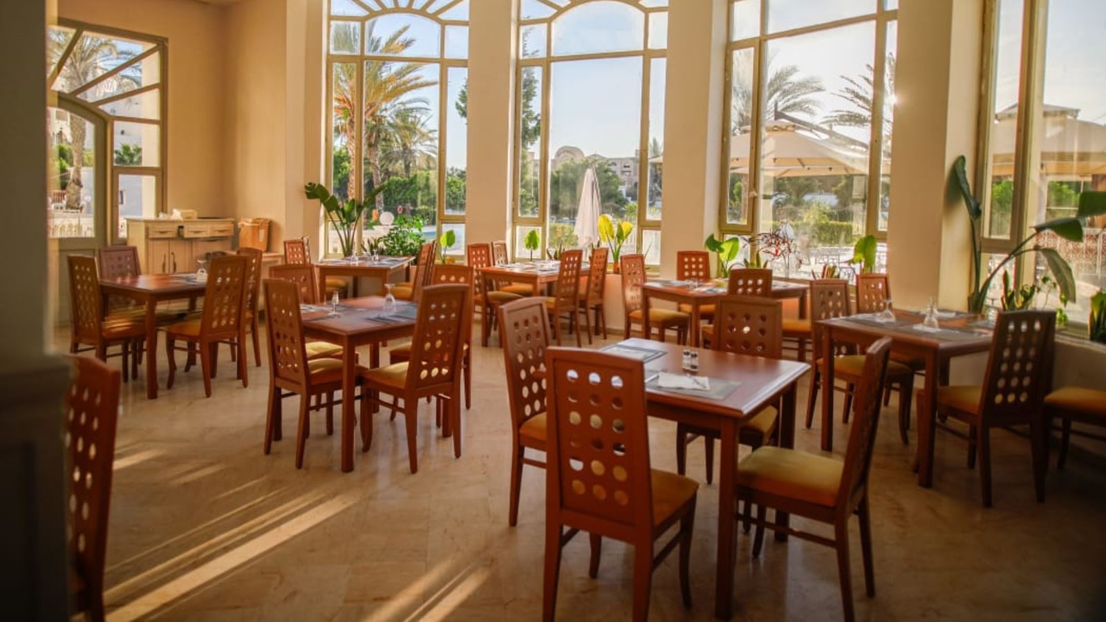 restaurants-restaurants