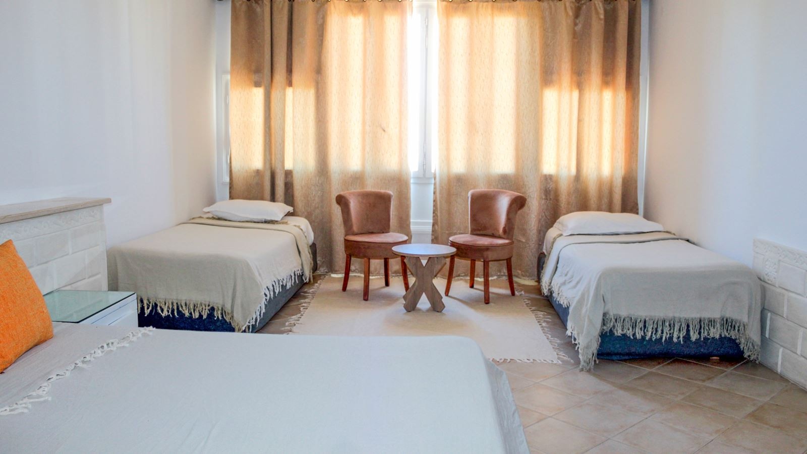 rooms-family-room