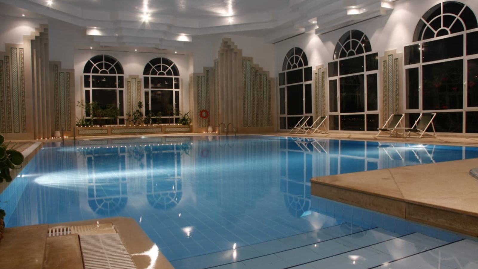 pools-indoor-pool