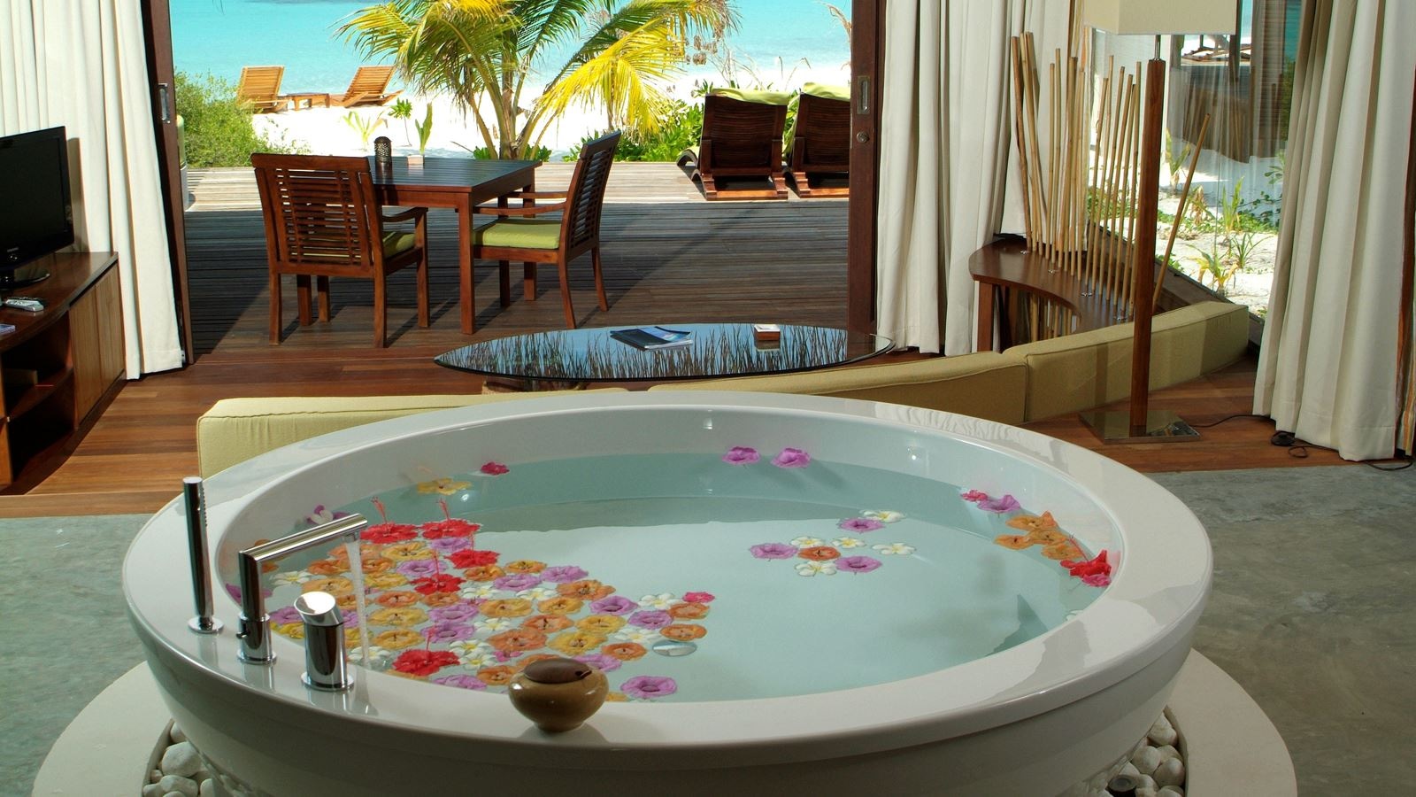 rooms-island-villa-with-pool