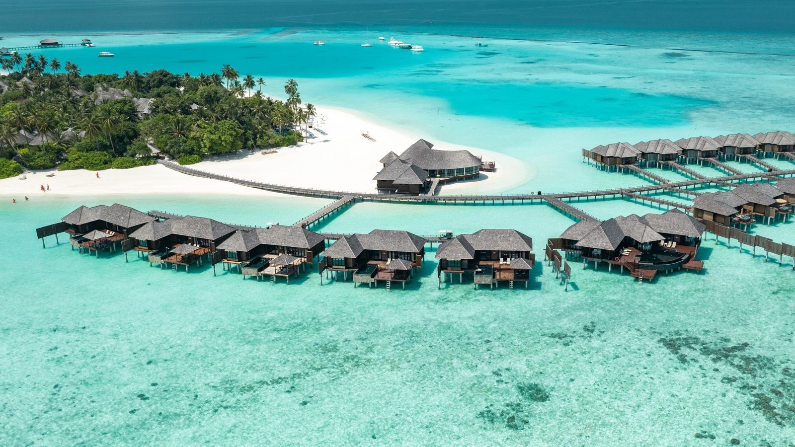 rooms-infinity-water-villa