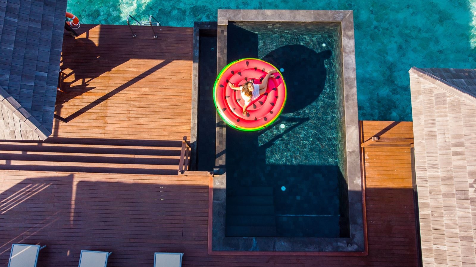 rooms-infinity-water-villa