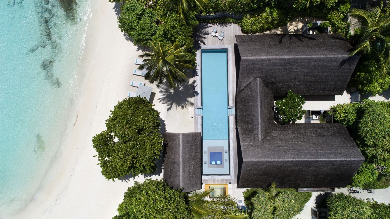 rooms-twobedroom-oceanfront-bungalow-with-pool