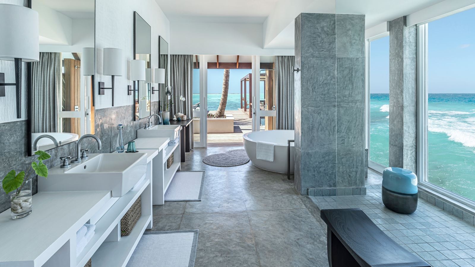 rooms-threebedroom-water-suite