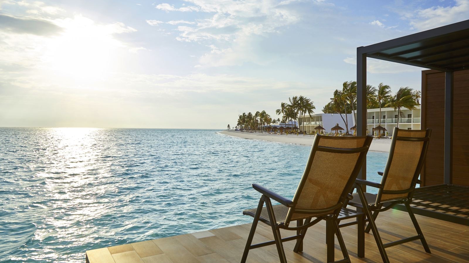 rooms-overwater-jr-suite