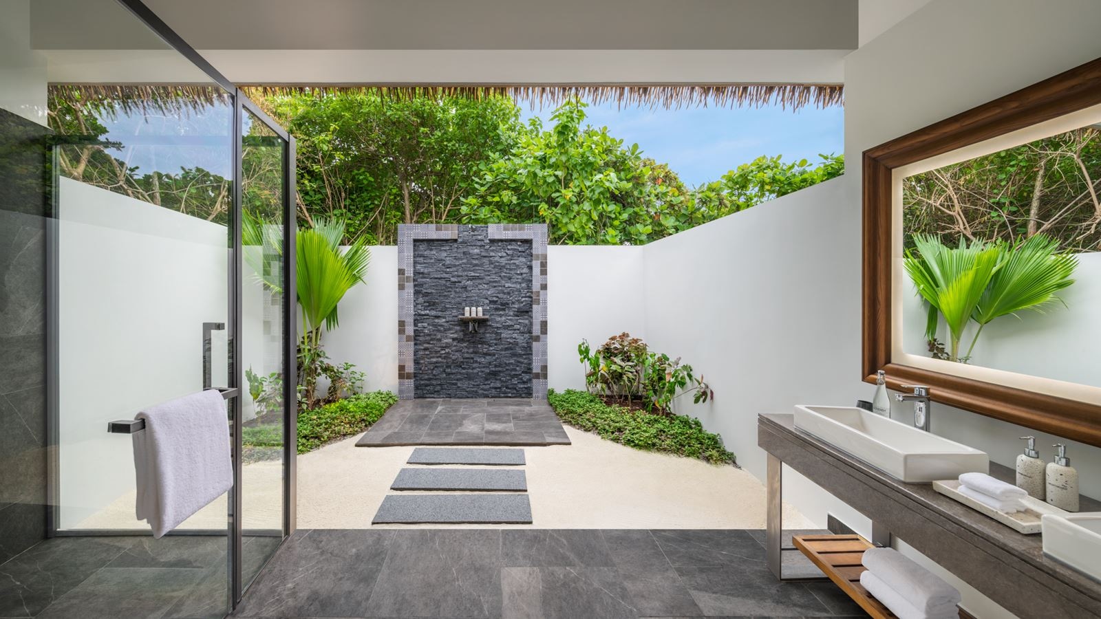 rooms-beach-villa